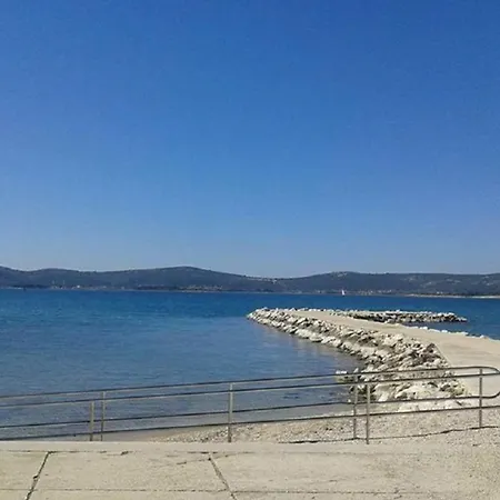 Apartman Slavica Apartment Sveti Filip i Jakov